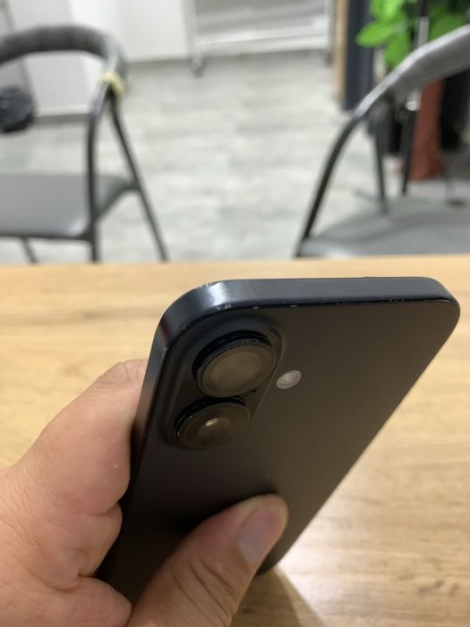 Iphone 16 karobka