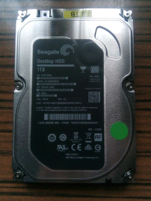 HDD pentru desktop, Seagate 1TB pe SATA.