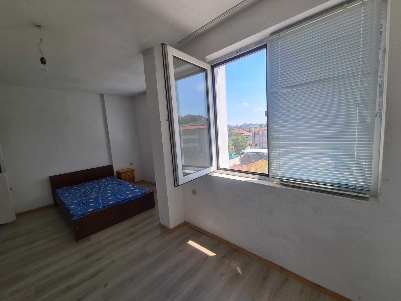 Продава се Тристаен апартамент в Хасково, Каменни - 81 кв.м за 819 €/кв.м - Снимка #4