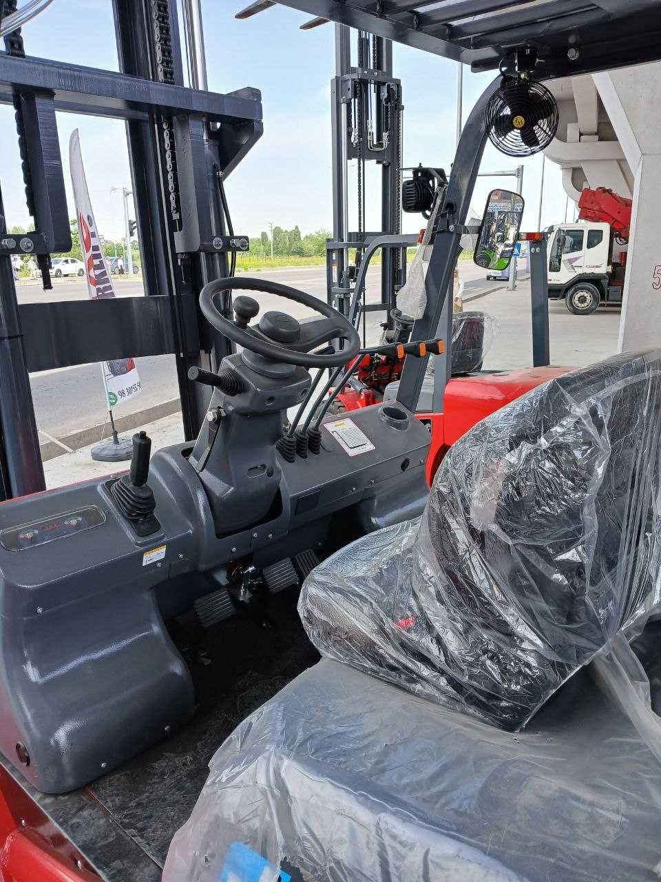 Вилочный Погрузчик Авто Кара Avto Kara  7 тонный JAC