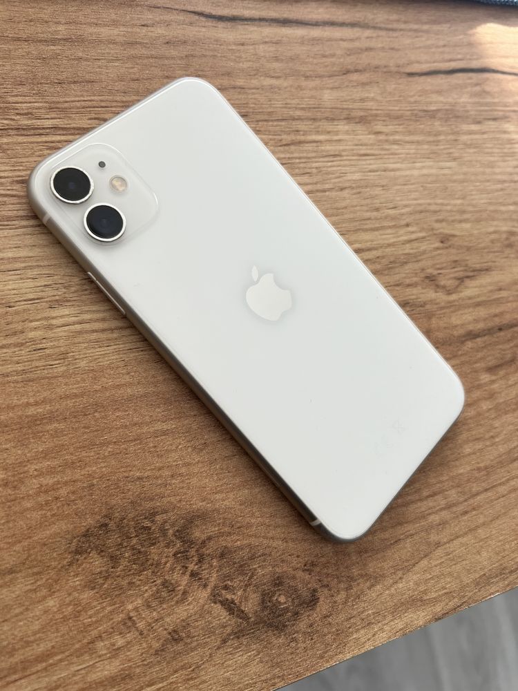 Iphone 11 alb ,64 Gb