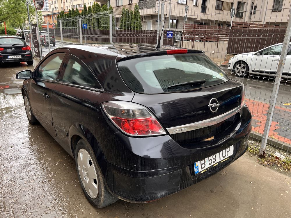 Opel astra H GTC 1.6 benzina