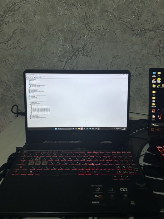 Игровой ноутбук Asus