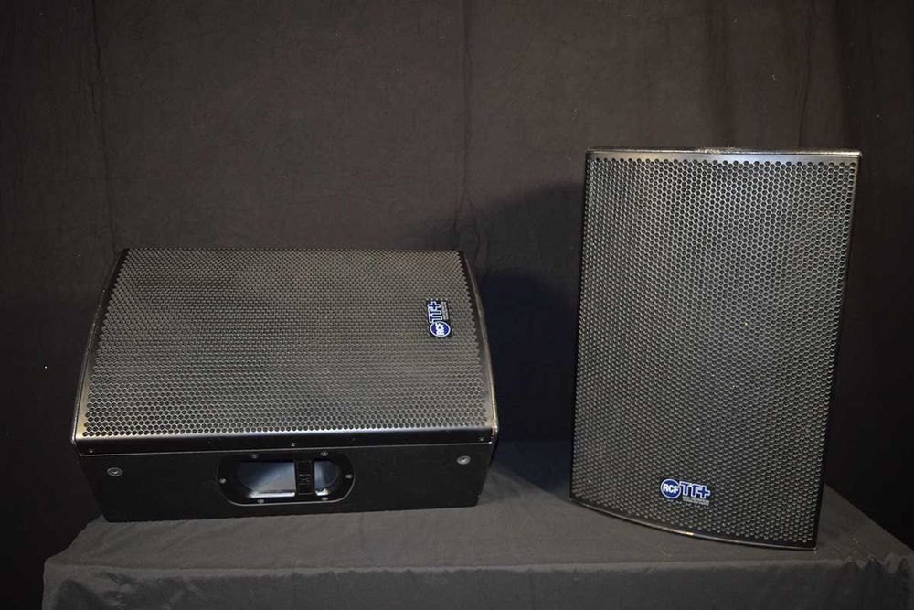 Vand o pereche RCF TT25A