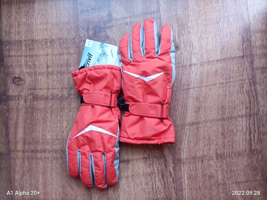 Дамски ръкавици 8 номер