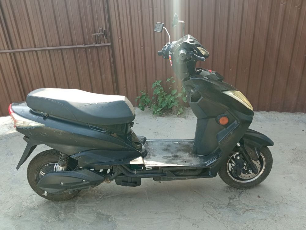 Продам электроный скутер Jeyran