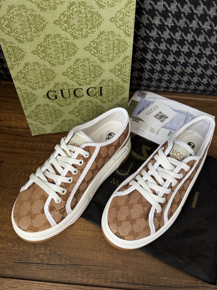 Дамски кецове Gucci