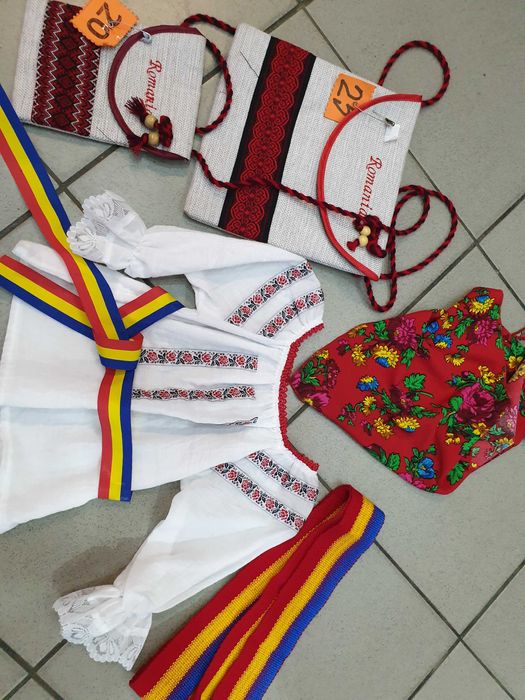 VESTA bundita COPII (cojoaca cojoc haina geaca costum national popular