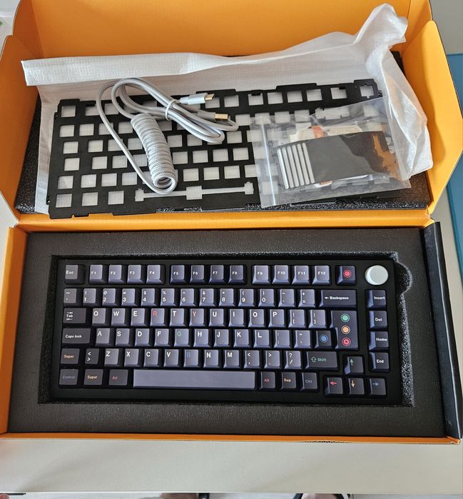 Glorious GMMK Pro механична клавиатура