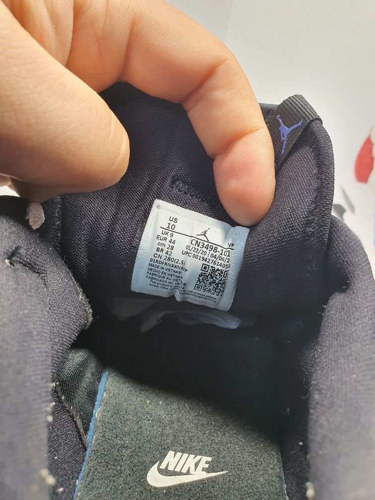 Кецове Air Jordan 

Носени,но в отлично състояние. 

Размер 44 стелка
