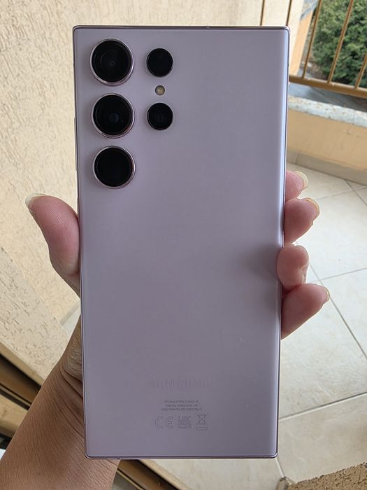 Продавам Samsung Galaxy S 23 Ultra