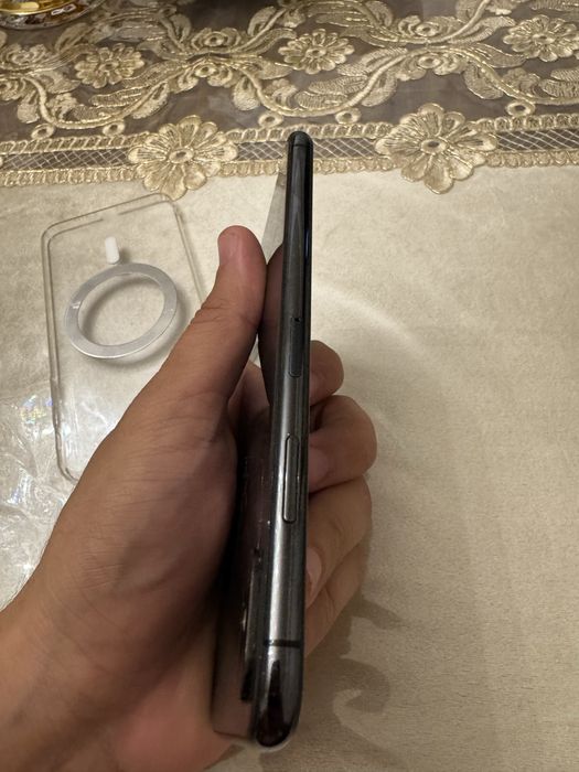 IPhone Xs 512 GB xolati yaxshi