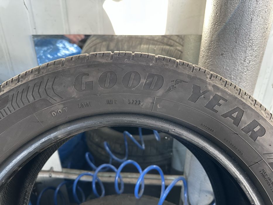 Vând Anvelope GoodYear