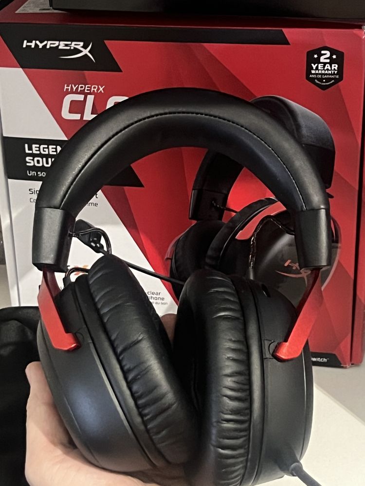 Беспроводные Наушники HyperX Cloud III Wireless черно-красный