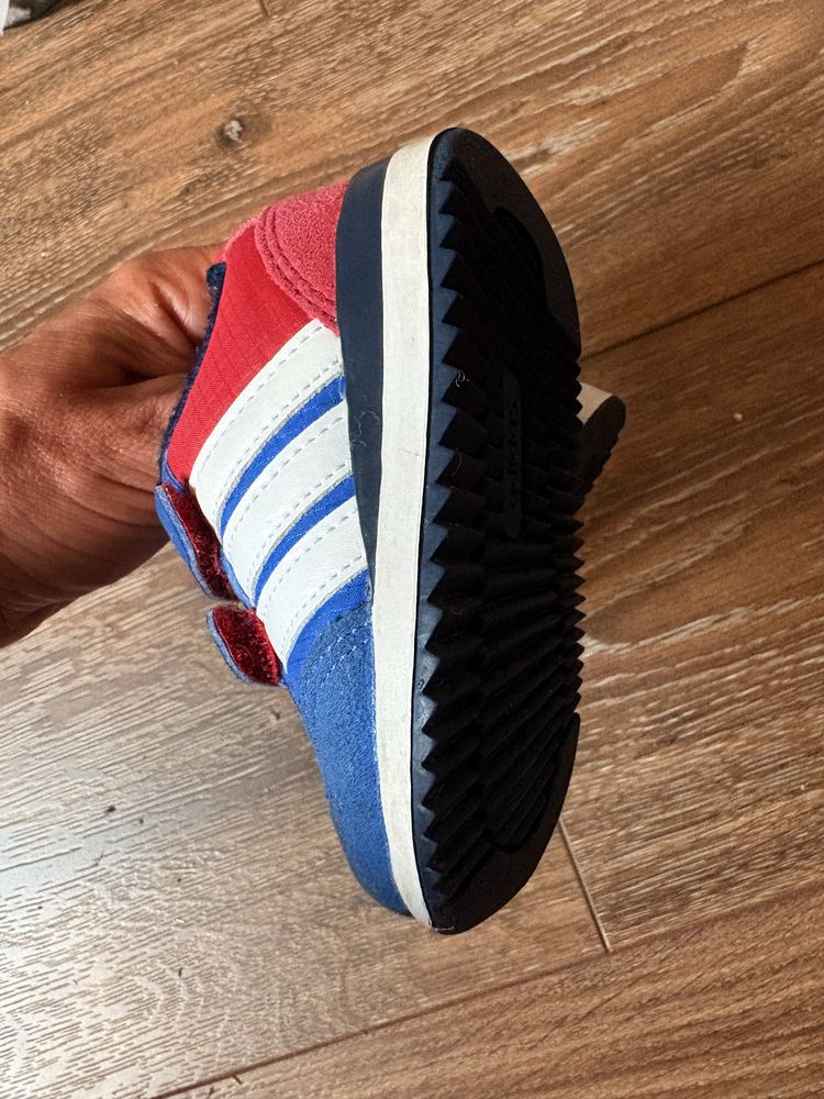 Adidasi adidas nr 18