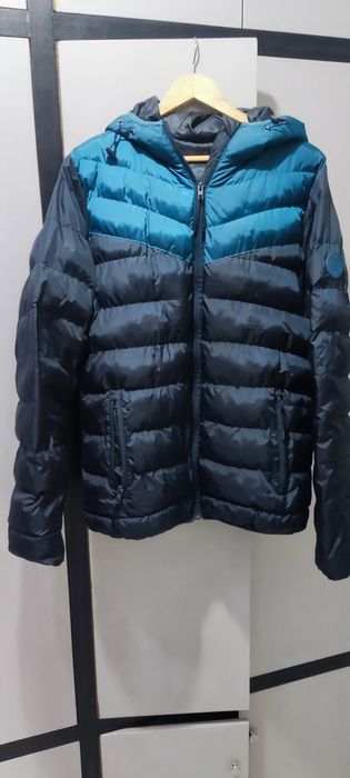 Мъжко преходно яке на Hummel