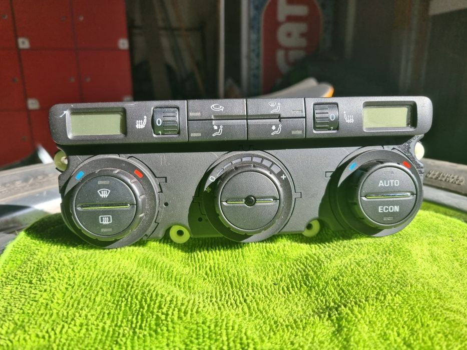 Panou Clima încălzire scaune Skoda Octavia II VRS