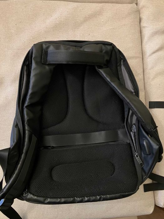 Rucsac laptop cu USB