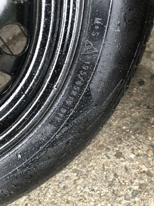 Джанти със зимни гуми. 5x112 15 цола.