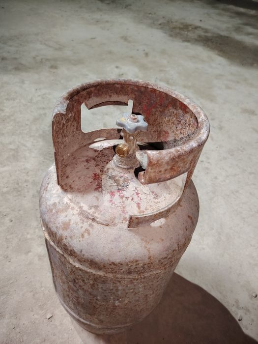 Газовый балон маленький балон