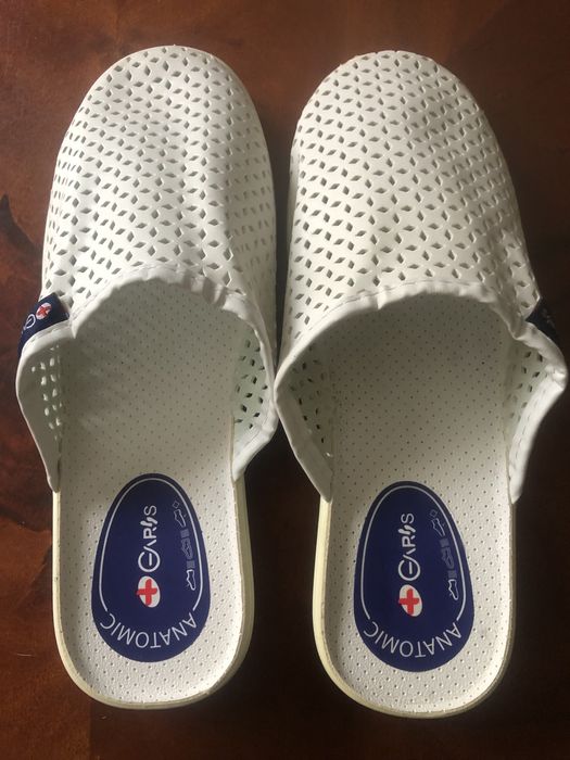 Летняя обувь новые