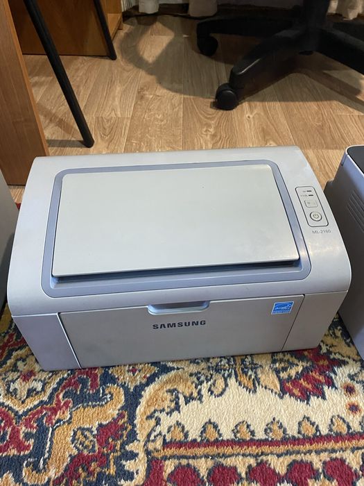 Продам лазерные принтеры . Доставка и установка -2000.