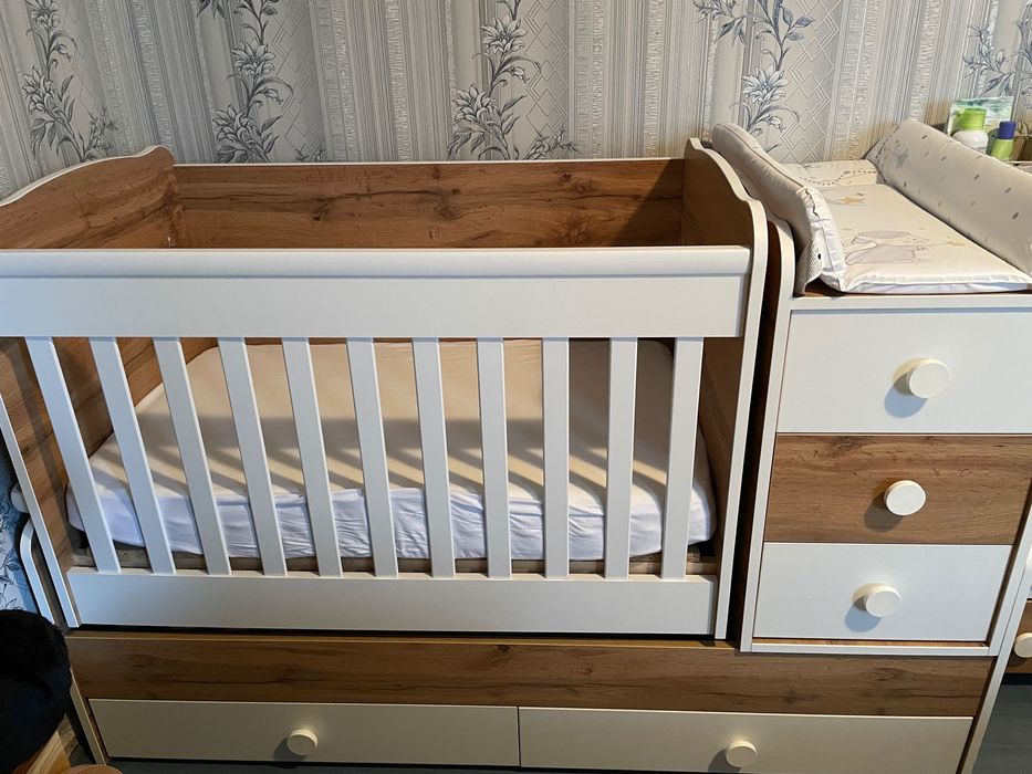 Бебешка кошара с повивалник + музикална играчка