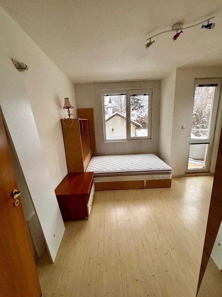 Дава се под наем Тристаен апартамент в София, Лозенец - 102 кв.м за 1100 € - Снимка #14