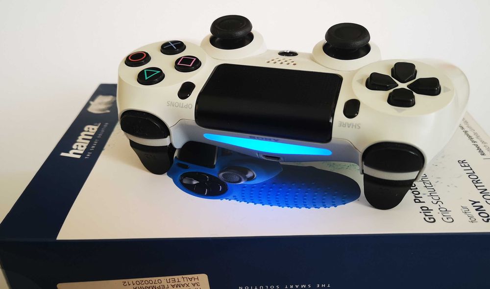 PS4 Dualshock 4 Оригинален контролер + протектор HAMA