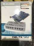 Професионална звукова карта M-Audio Delta 44