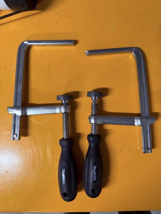 Menghine prinderi 194385-5 pentru sina fierastrau circular Makita