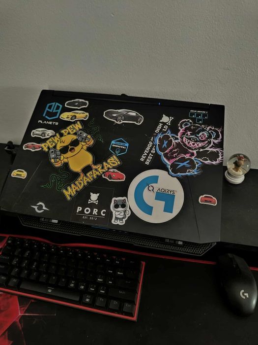 Laptop Gaming Acer Nitro 5 AN515-45 cu procesor AMD Ryzen™ 5 5600H