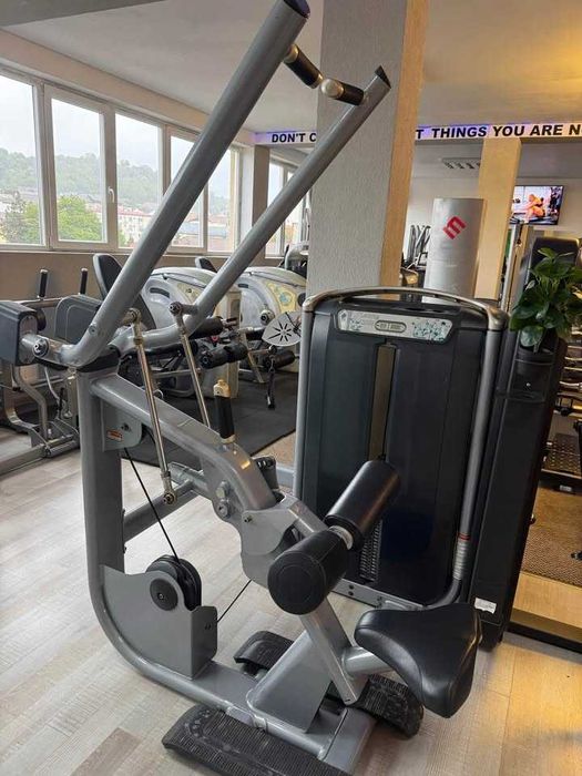 Aparat fitness dorsali Matrix Ultra