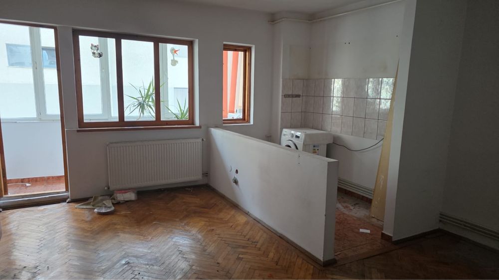 Parchet de stejar din lemn masiv