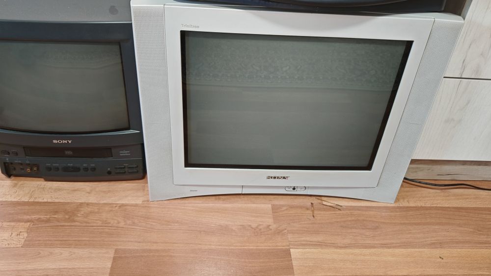 Телевизор Sony тринетрон
