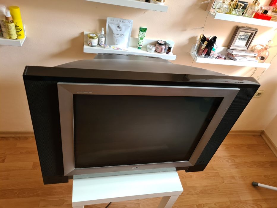 Телевизор LG Lafinion 72