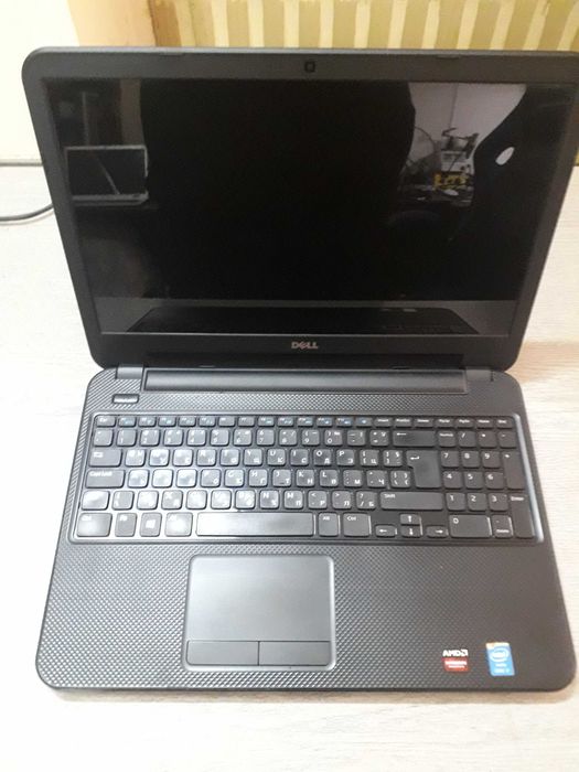 Лаптоп DELL Inspiron 3537 15,6