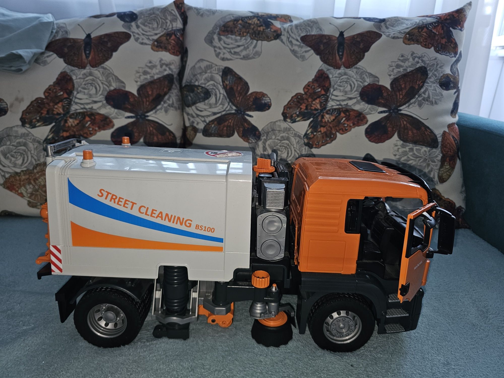 Mașină curățenie stradală MAN TGS - Bruder 3780