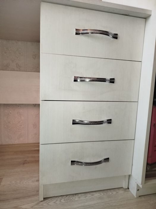 Продам письменный стол