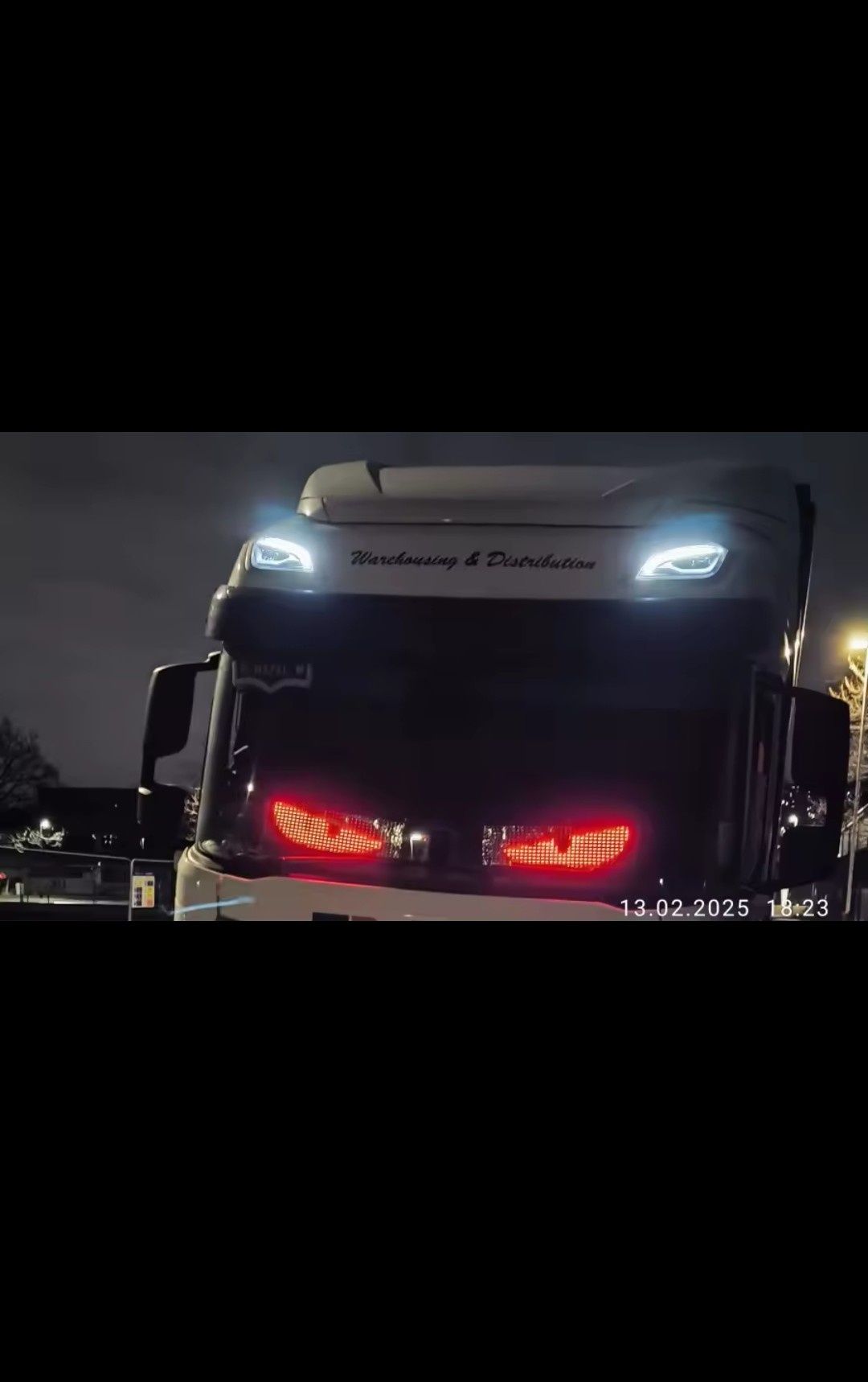 LED очи за камиони от две части
