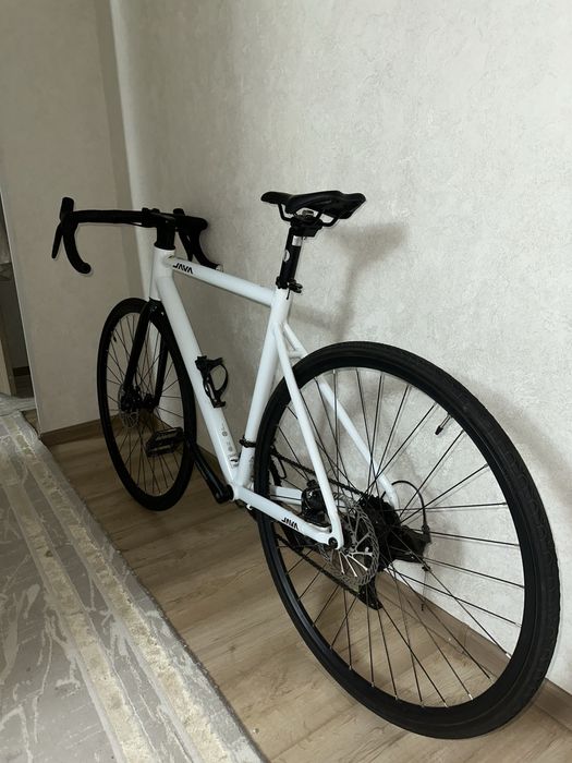 Новый шоссейный велосипед java