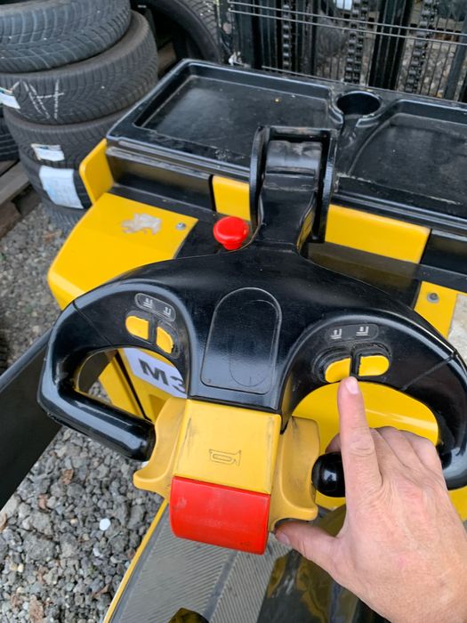 Liza , transpalet /elevator