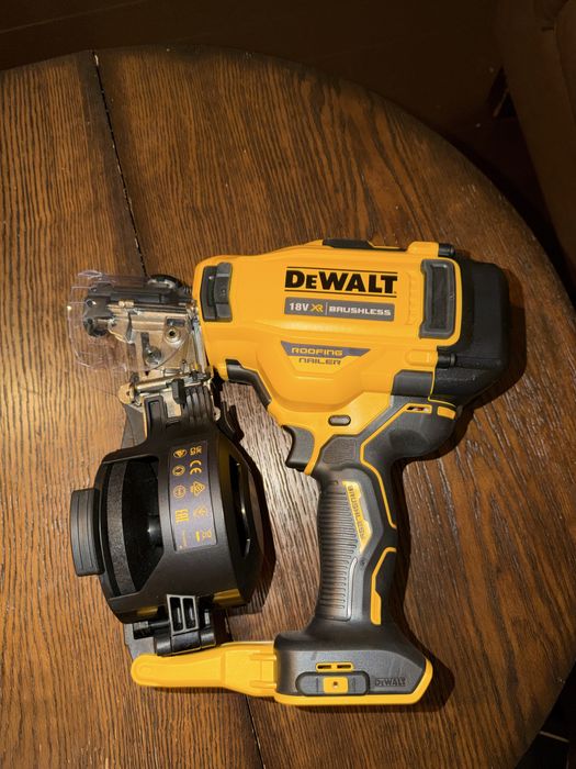 Pistol de batut cuie in Lemn / dewalt / makita / bosch / ryobi