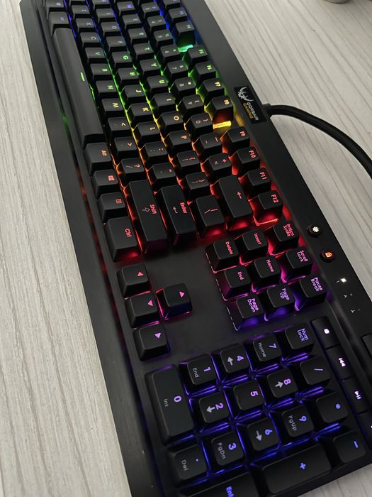 Tastatura gaming mecanica Corsair K70RGB