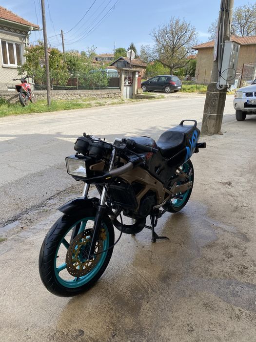 Honda nsr 125-f.