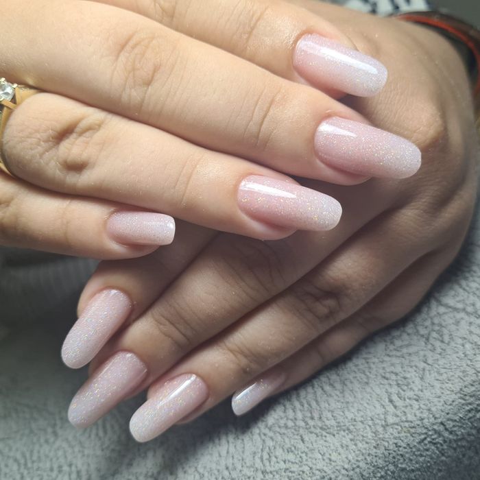 Aplic unghii cu gel