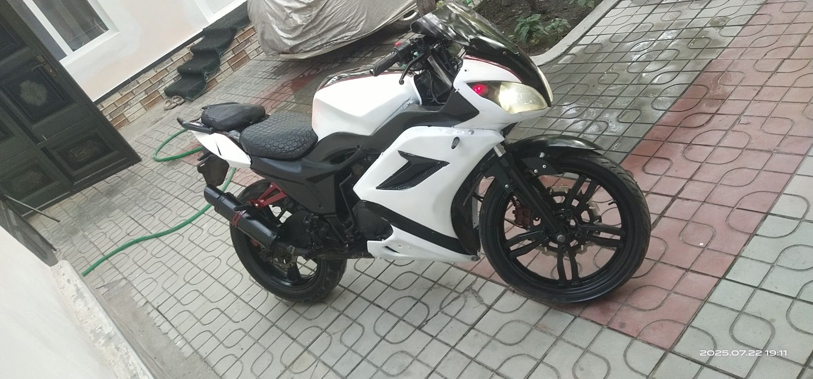 Dugasu Moto bayk  sotiladi