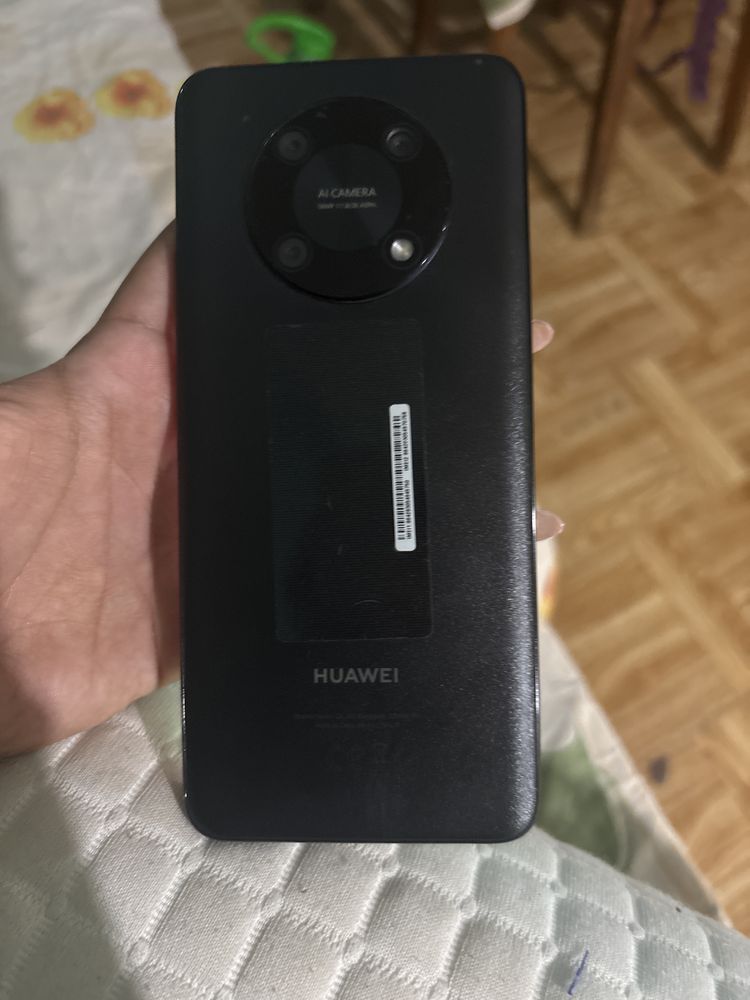 Телефон huawei много добър