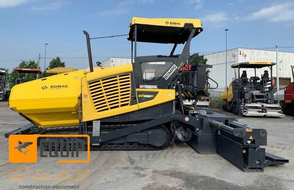 Асфальтоукладчик Bomag BF700C-2