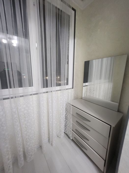 Супер 2 ух комнатная квартира возле аэропорта (Своя)